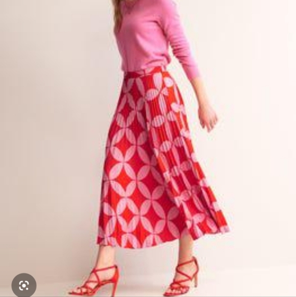 Boden Dresses & Skirts - Boden Pleated Midi Skirt 16-18